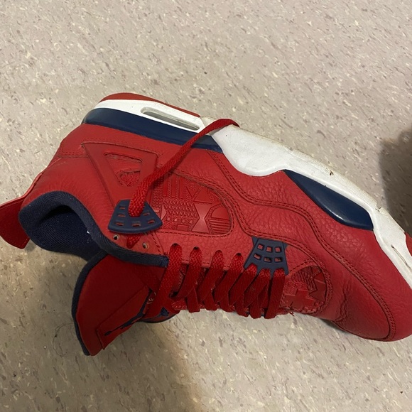 Jordan 4 Retro Fiba - Picture 5 of 8